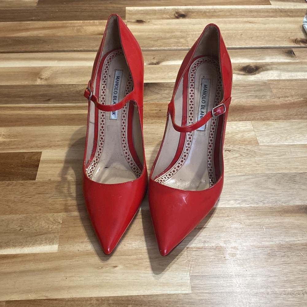 Authentic 38.5 Red Mary Jane Manolo Blahnik Heels